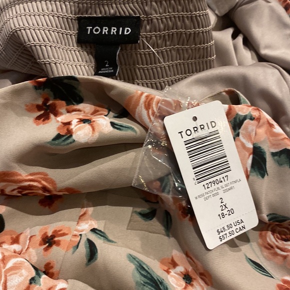 Torrid Georgette Fit And Flare Floral Camisole 2 NWT - Picture 4 of 4